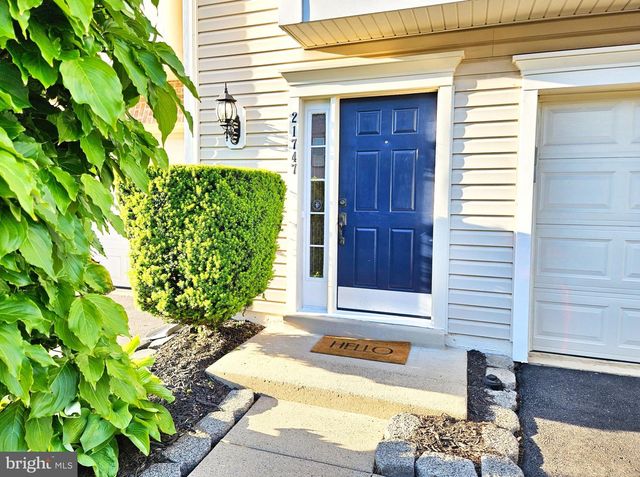21747 KINGS CROSSING TER, Ashburn, VA 20147
