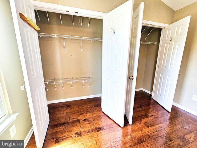 21747 KINGS CROSSING TER, Ashburn, VA 20147