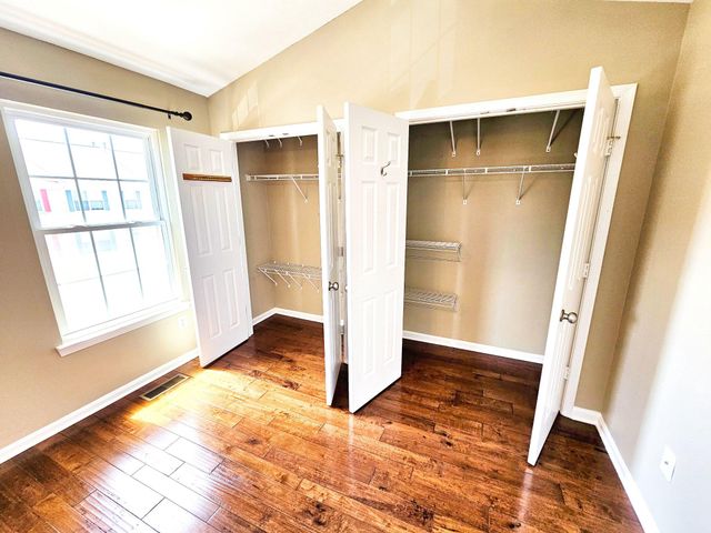 21747 KINGS CROSSING TER, Ashburn, VA 20147
