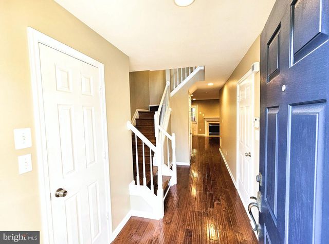 21747 KINGS CROSSING TER, Ashburn, VA 20147