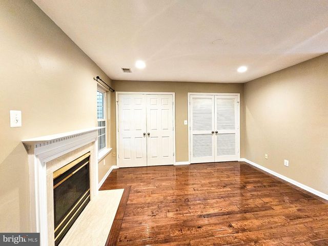 21747 KINGS CROSSING TER, Ashburn, VA 20147