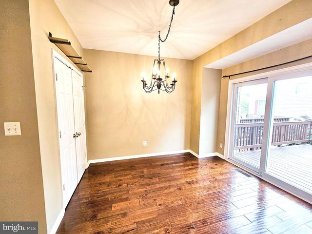 21747 KINGS CROSSING TER, Ashburn, VA 20147