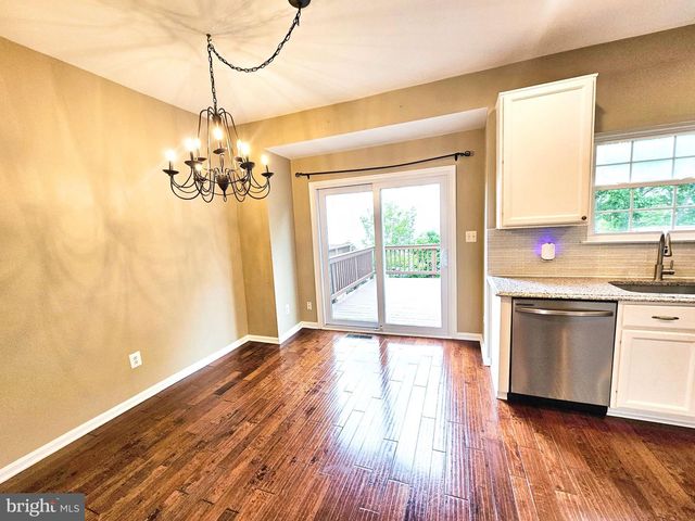 21747 KINGS CROSSING TER, Ashburn, VA 20147