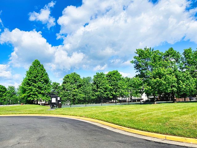 21747 KINGS CROSSING TER, Ashburn, VA 20147