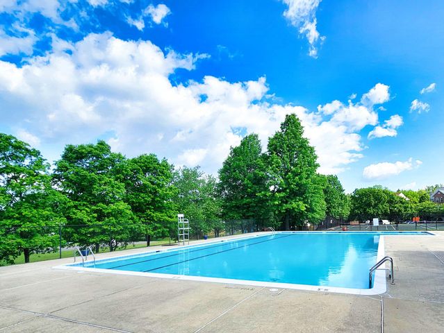 21747 KINGS CROSSING TER, Ashburn, VA 20147