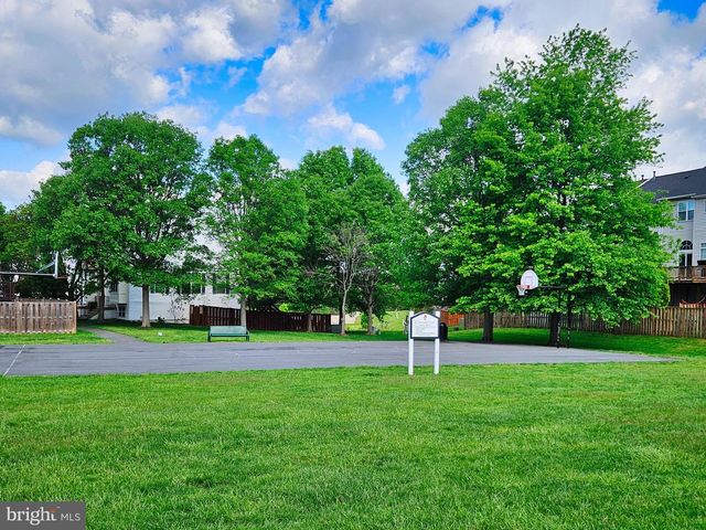 21747 KINGS CROSSING TER, Ashburn, VA 20147