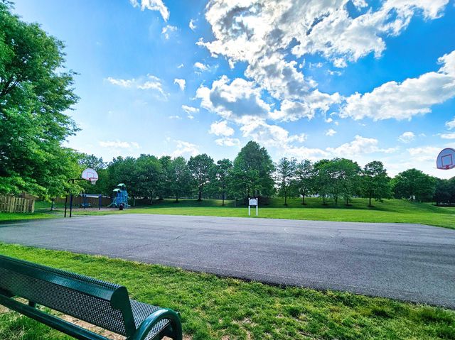 21747 KINGS CROSSING TER, Ashburn, VA 20147