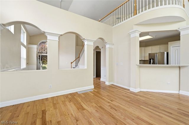33984 Crown Colony Drive, Avon, OH 44011