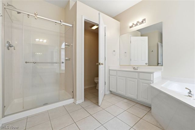33984 Crown Colony Drive, Avon, OH 44011