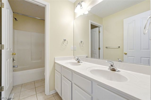 33984 Crown Colony Drive, Avon, OH 44011