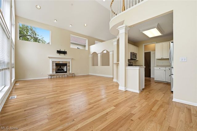 33984 Crown Colony Drive, Avon, OH 44011