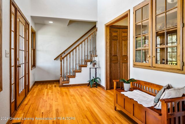 7757 N Forest Hill Road, St. Johns, MI 48879