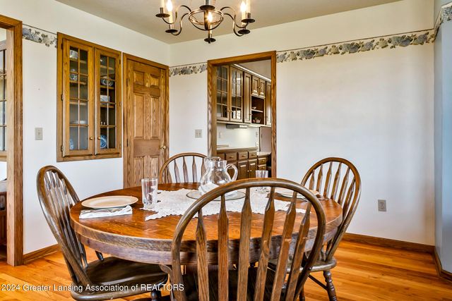 7757 N Forest Hill Road, St. Johns, MI 48879