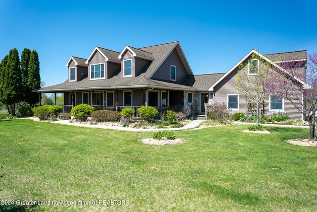 7757 N Forest Hill Road, St. Johns, MI 48879