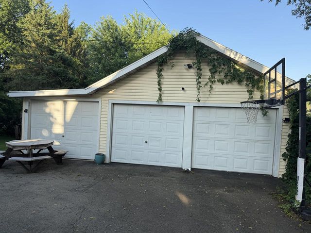 615 S Spring STREET, Beaver Dam, WI 53916