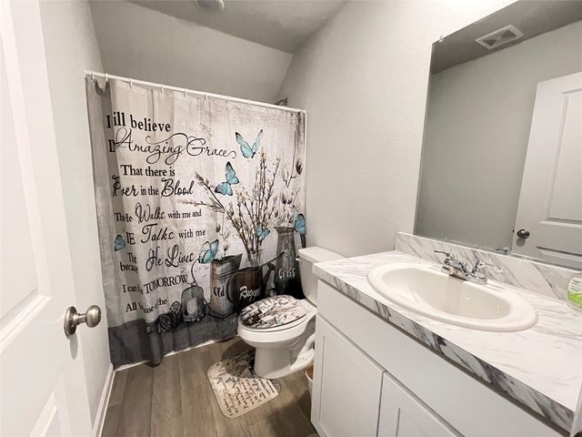 1007 Ripplewood Circle, Chandler, TX 75758