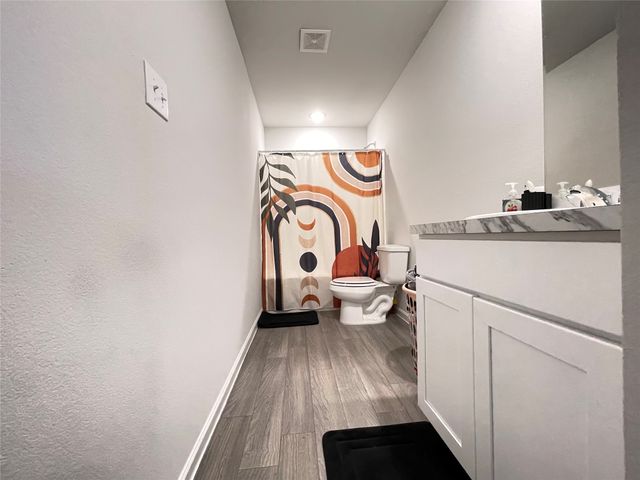 1007 Ripplewood Circle, Chandler, TX 75758