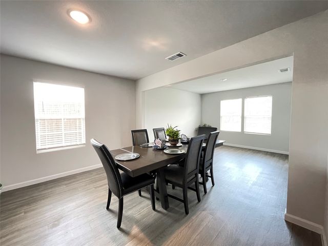 1007 Ripplewood Circle, Chandler, TX 75758