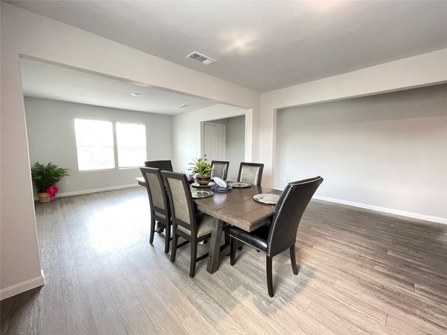 1007 Ripplewood Circle, Chandler, TX 75758
