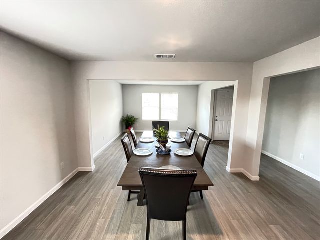 1007 Ripplewood Circle, Chandler, TX 75758