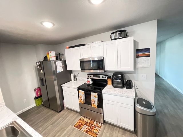 1007 Ripplewood Circle, Chandler, TX 75758