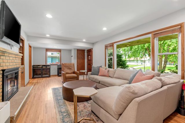 10916 Ewing Avenue S, Bloomington, MN 55431