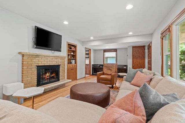 10916 Ewing Avenue S, Bloomington, MN 55431
