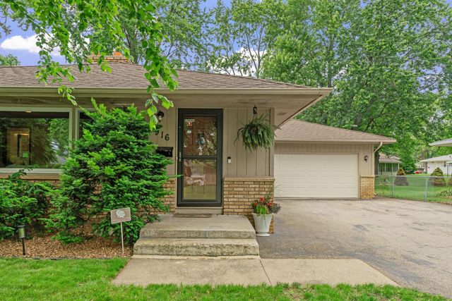 10916 Ewing Avenue S, Bloomington, MN 55431