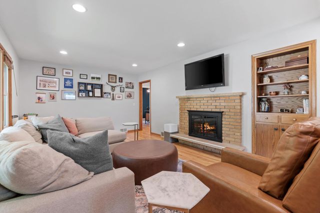 10916 Ewing Avenue S, Bloomington, MN 55431