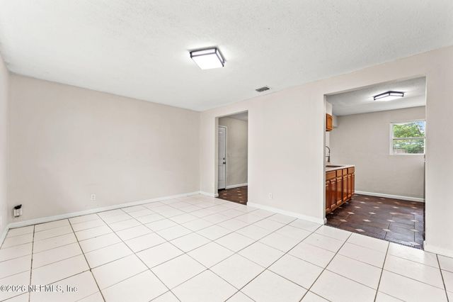 6781 TINKERBELL Lane, Jacksonville, FL 32210