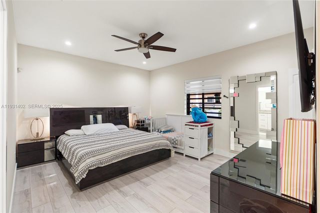 11730 SW 229th Ln, Miami, FL 33170