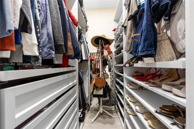 11730 SW 229th Ln, Miami, FL 33170