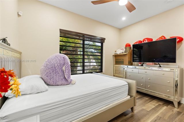 11730 SW 229th Ln, Miami, FL 33170