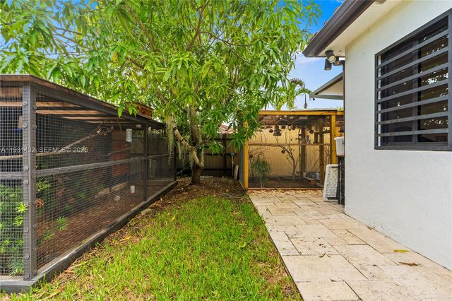 11730 SW 229th Ln, Miami, FL 33170