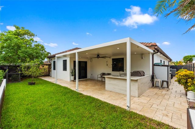 11730 SW 229th Ln, Miami, FL 33170