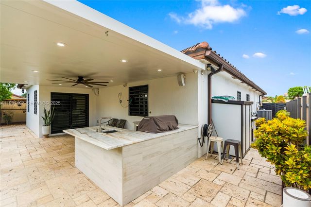 11730 SW 229th Ln, Miami, FL 33170