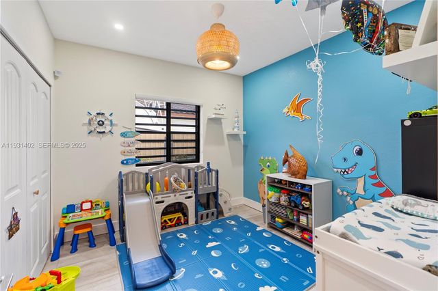 11730 SW 229th Ln, Miami, FL 33170