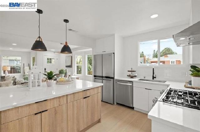 1268 136Th Ave, San Leandro, CA 94578