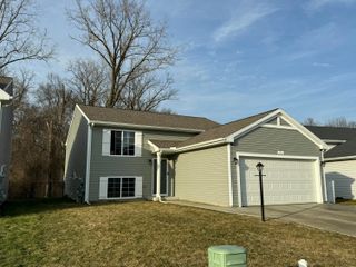 581 Cygnet Lake Drive, Benton Twp, MI 49022