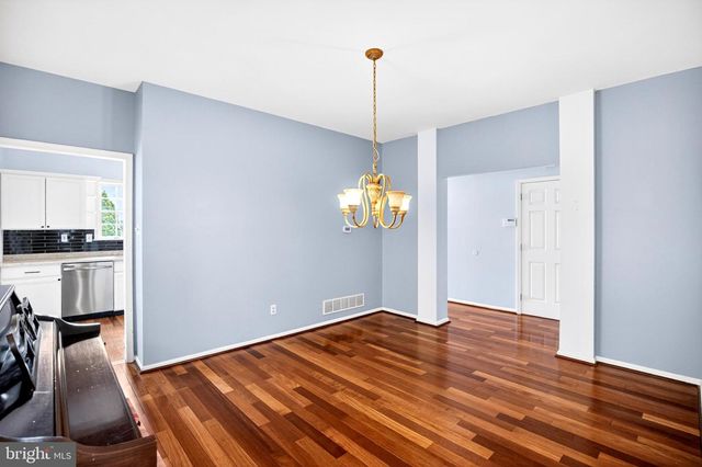 615 YARDLEY LN, Downingtown, PA 19335