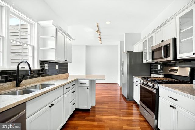 615 YARDLEY LN, Downingtown, PA 19335
