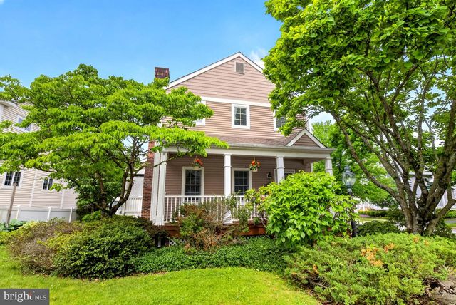 615 YARDLEY LN, Downingtown, PA 19335