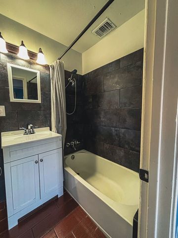 1710 Princeton Ave, Midland, TX 79705