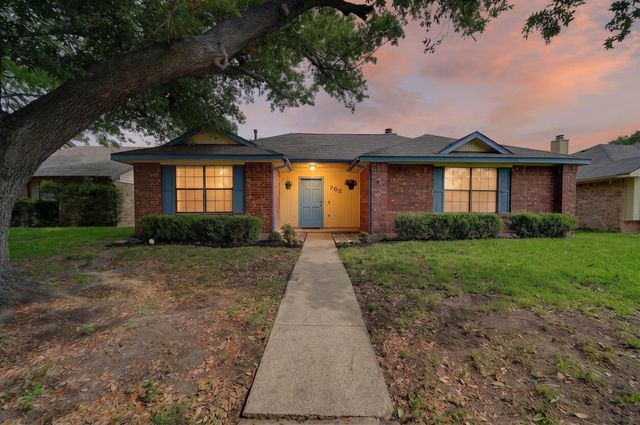 705 Whitewing Drive, Mesquite, TX 75150