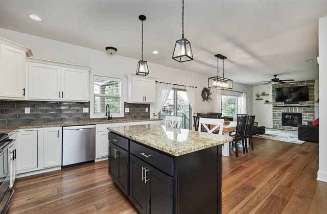 115 Abigail Lane, Waukee, IA 50263