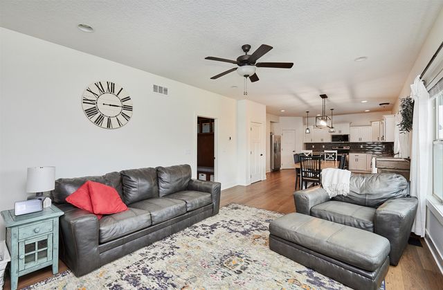 115 Abigail Lane, Waukee, IA 50263