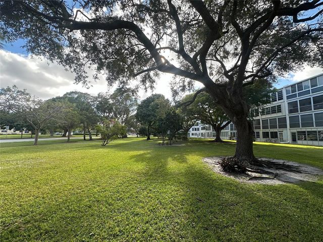 3006 Cambridge A 3006, Deerfield Beach, FL 33442