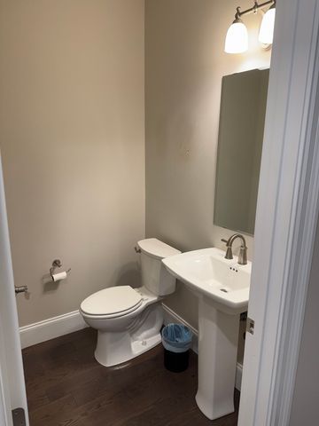 5 Eagle Ln 5, Framingham, MA 01701