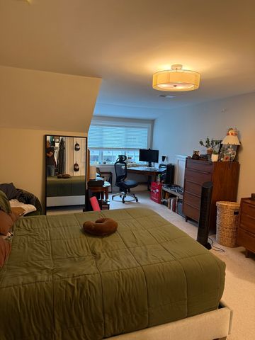 5 Eagle Ln 5, Framingham, MA 01701
