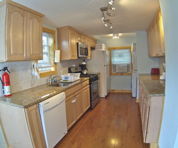 64 Abbott Avenue, Ocean Grove, NJ 07756